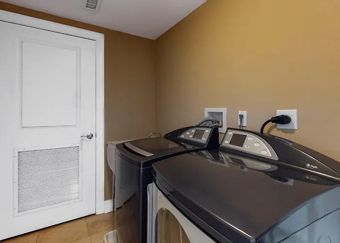 Holiday home The Meridian 504w